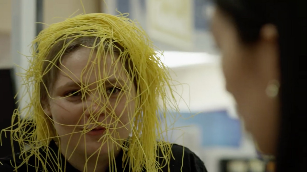 The Body, Nood · Film still
